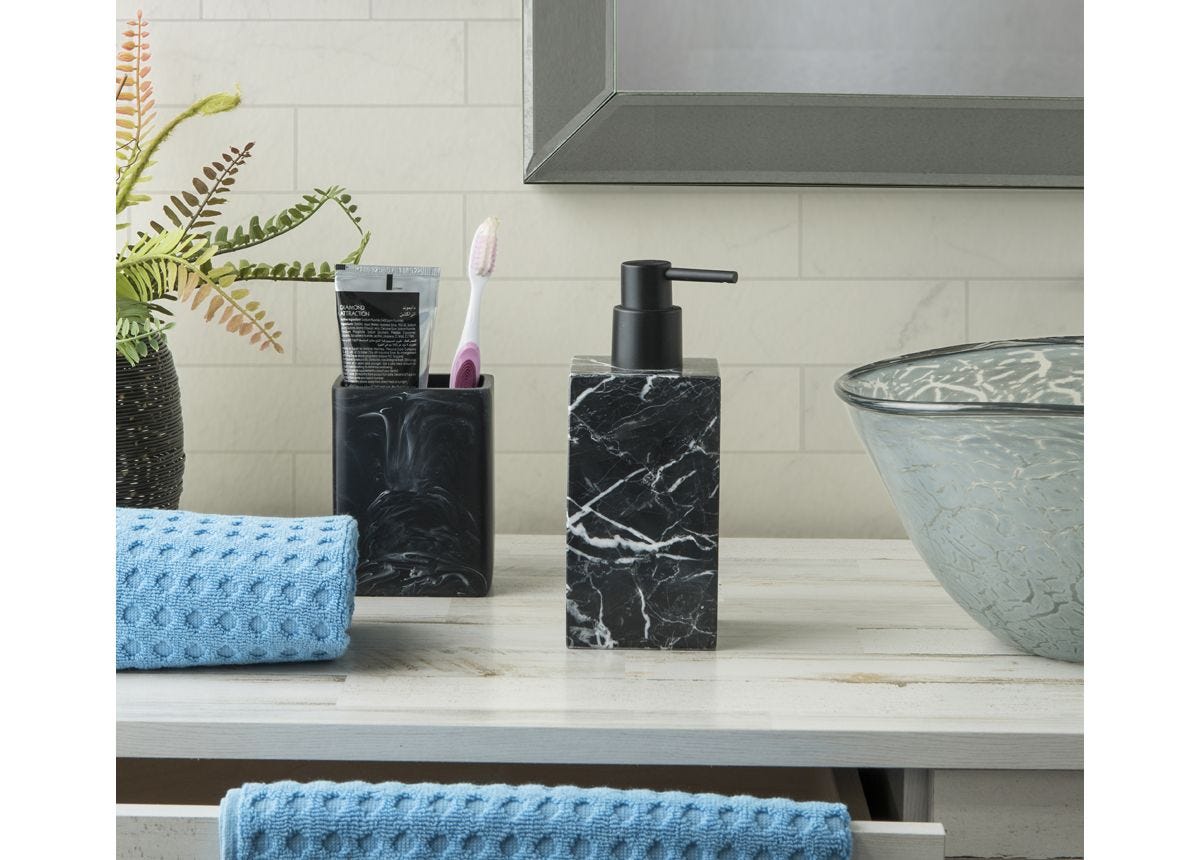 موزع الصابون السائل بيبولين
موزع الصابون السائل بيبولين