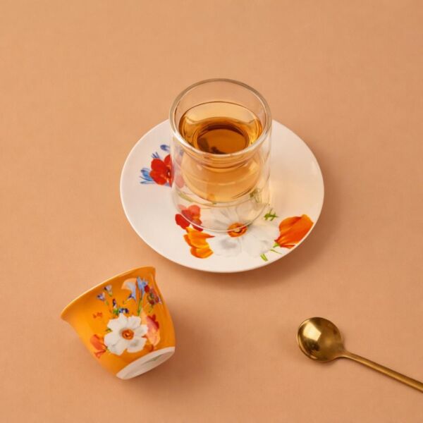 طقم شاي وقهوة من مجموعة كاميليا 18 قطعة - أبيض