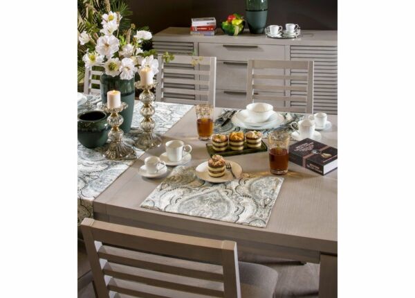 حصيرة تحت الأطباق انمينت