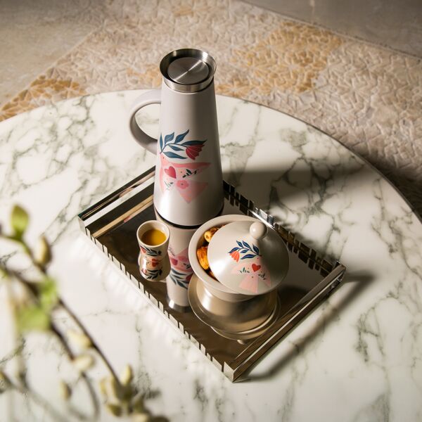 صينية تقديم من أليثيا