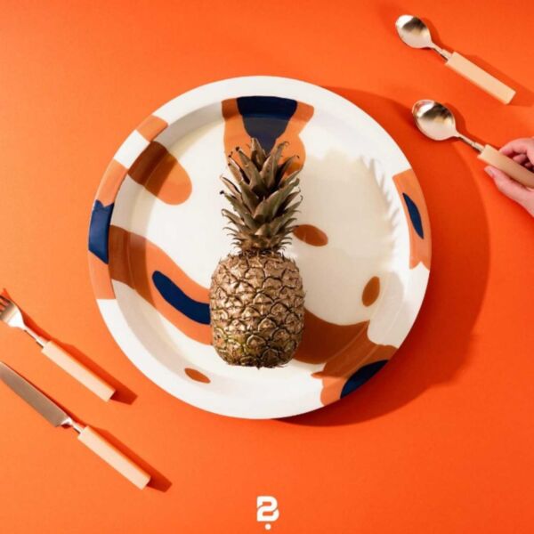 صينية تقديم من نوماد