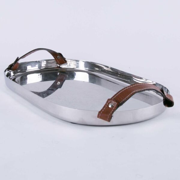 صينية تقديم من افيانا - فضي وبني غامق