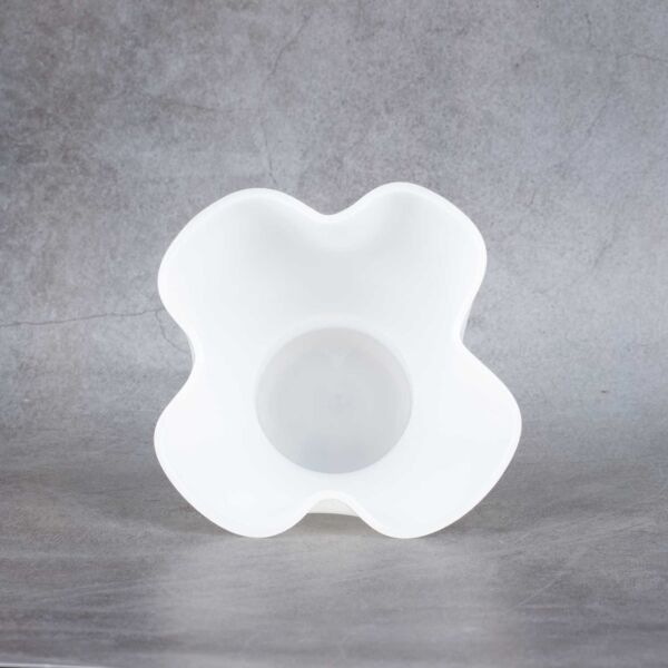 وعاء تقديم من أزيلا