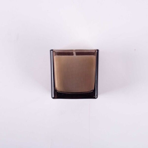 شمعة معطرة برائحة زهرة الباشن والمانجو 100 غرام من امارا