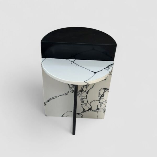 طاولة جانبية مستويين كينزا - ابيض واسود