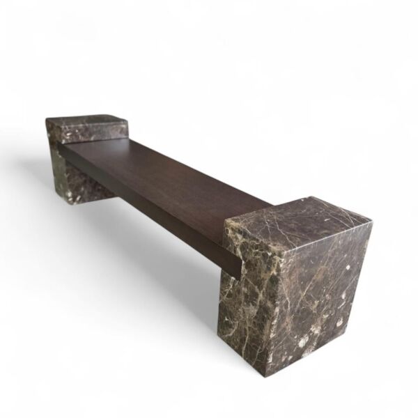 طاولة تلفزيون خشب الجوز و اطراف رخام طبيعي