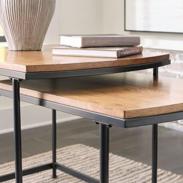 طاولة جانبية مربعة دريزمور - بني فاتح