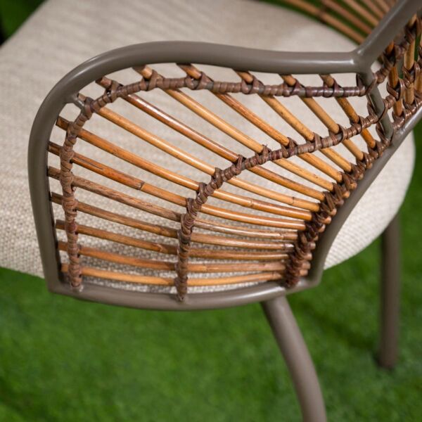 كرسى طعام توربو