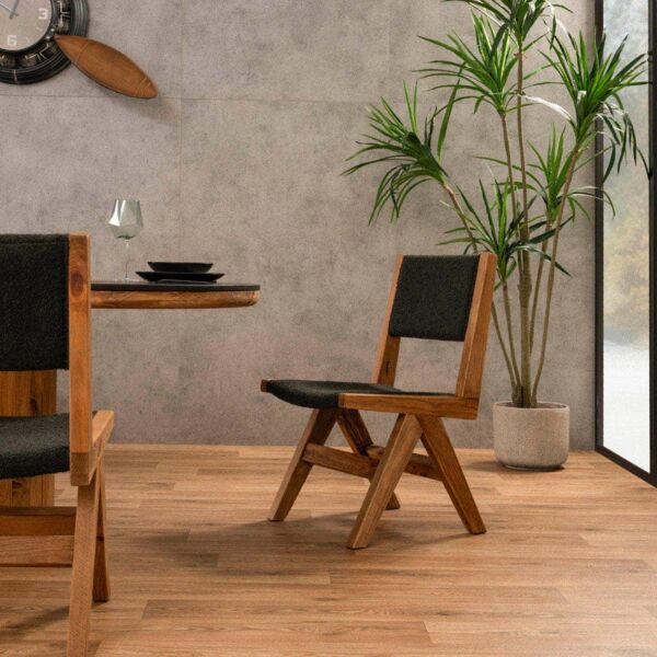 كرسي طعام غاريت