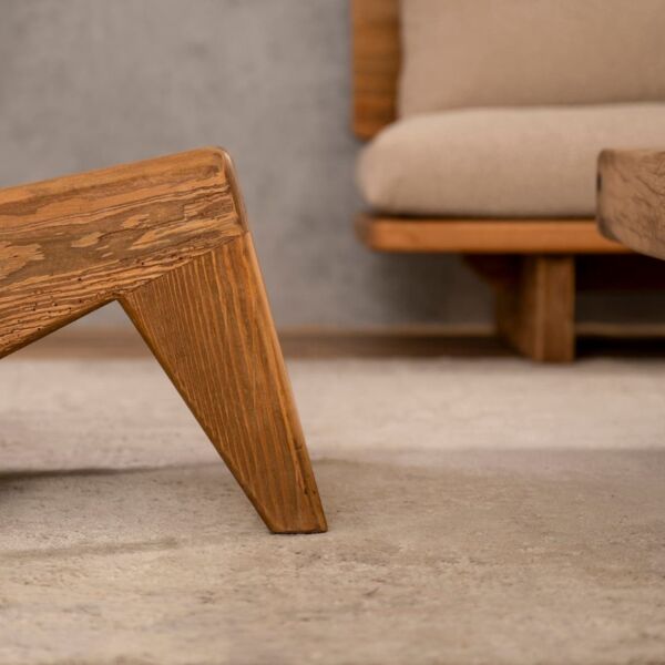 كرسي بدون أيدي لون بيج ناندي