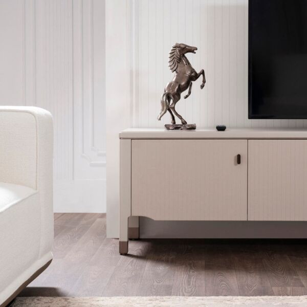 طاولة تلفزيون روفر