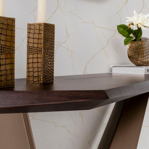 كونسول تارينا