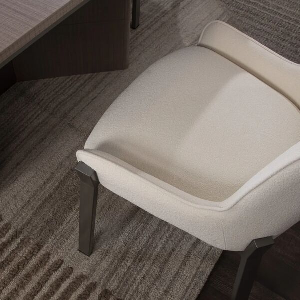 كرسى طاولة طعام تريفورا