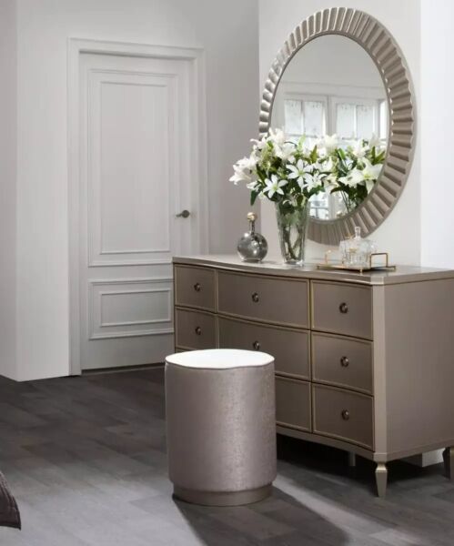 طقم غرفة نوم أيالا مع كرسي تسريحة حجم ملكي 193X203 سم