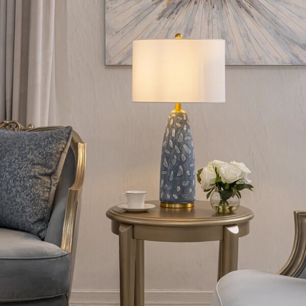 أبجورة طاولة بأوكي