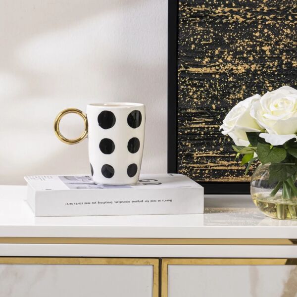 تحفة ديكور كوب بيد جيلكا - ابيض