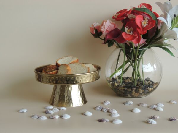 وعاء تقديم بقاعدة مرتفعة يرونا مقاس صغير-ذهبي