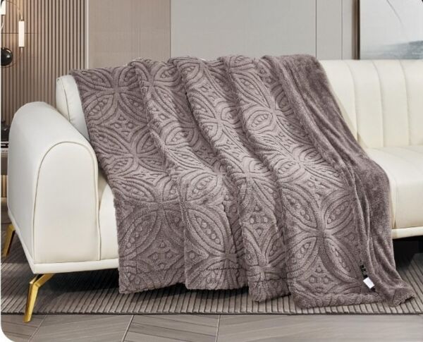 بطانية مفرد جاكار فرو 170x230 - بني