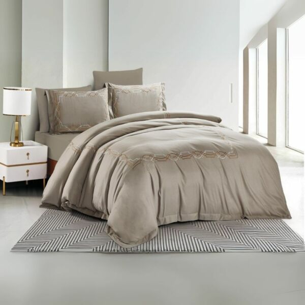 طقم لحاف كينج ستريم لايف مطرز 6 قطع - بني