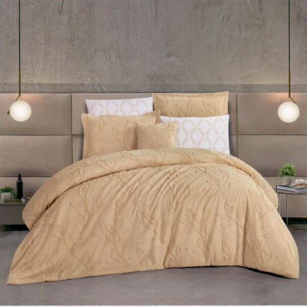 طقم لحاف كوين سادة مطرز ستريم لايف 5 قطع جانيت - بيج غامق