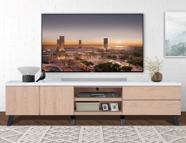 طاولة تلفزيون خشب ماليزي سوزانا اللون أبيض وخشبي