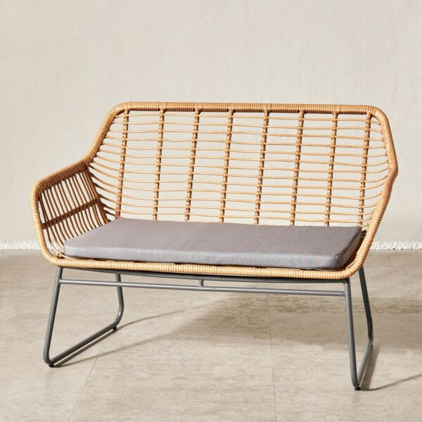 طقم جلسة خارجية 4 مقاعد داريوس - بني