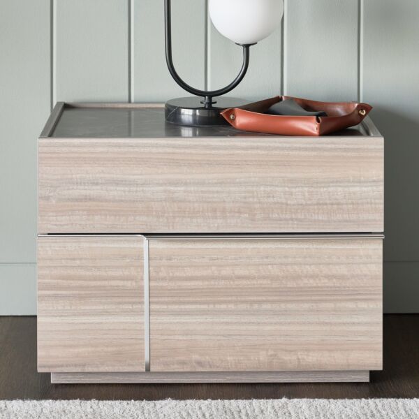 طاولة سرير جانبيّة يمين - وارنر