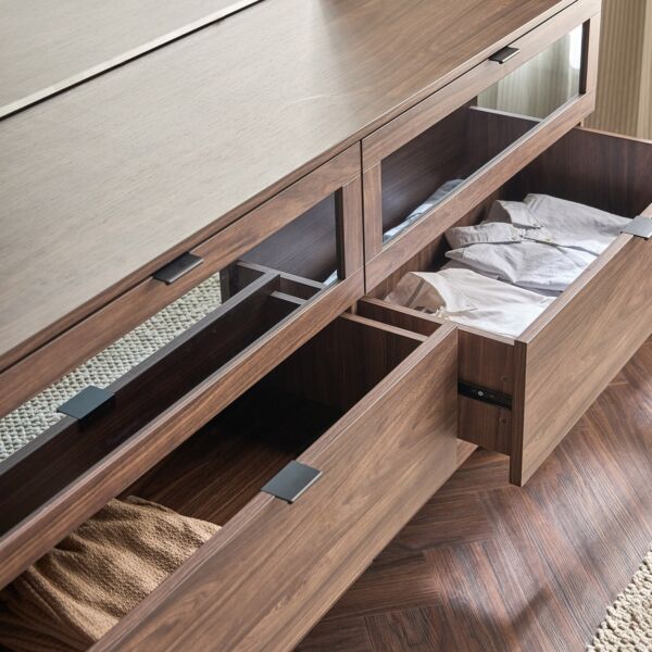 طاولة تزيين بـ6 أدراج مع مرآة تريبيكا - جوزي واسود