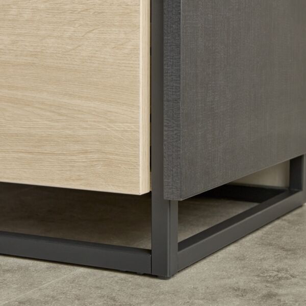 كومودينو روبيك - بلوطي وأسود