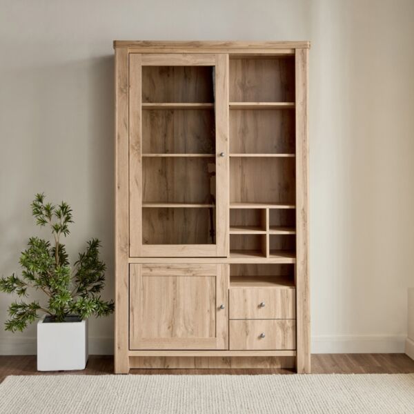 خزانة كتب - سمر بلوطي