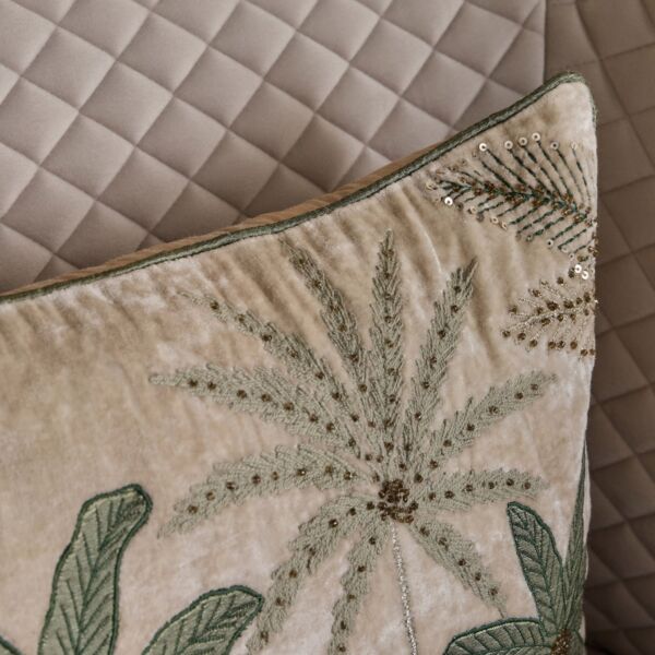 وسادة محشوة مطرزة بأشجار النخيل تمارا 30x50 سم - بيج