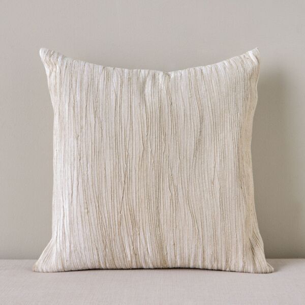وسادة محشوة دوري مطرزة فاخرة 50x50 سم - عاجي