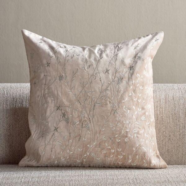 وسادة محشوة مطرزة بالورود ليلي 50x50 سم