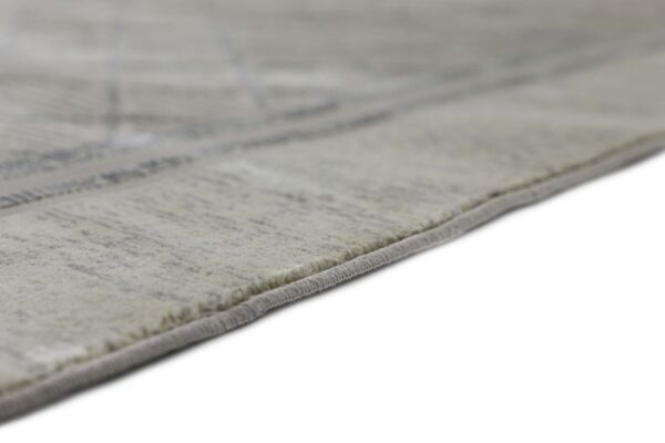 سجاد كلاسيك الندى تركي - ابيض ومتعدد الالوان