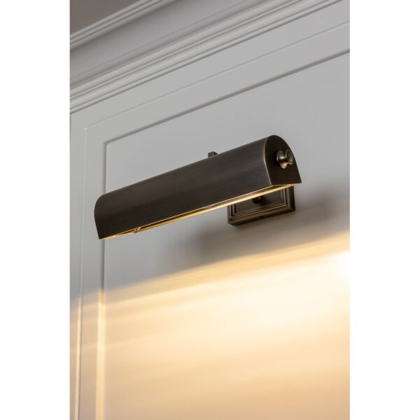 اضاءة جدارية أرون - فضي