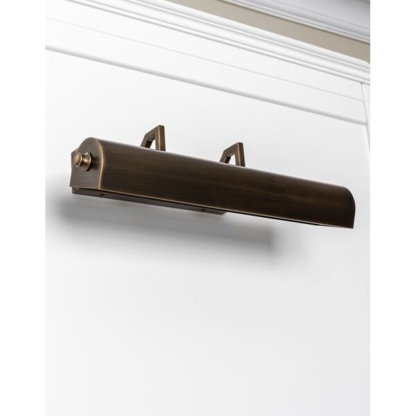 اضاءة جدارية أريس - نحاس عتيق