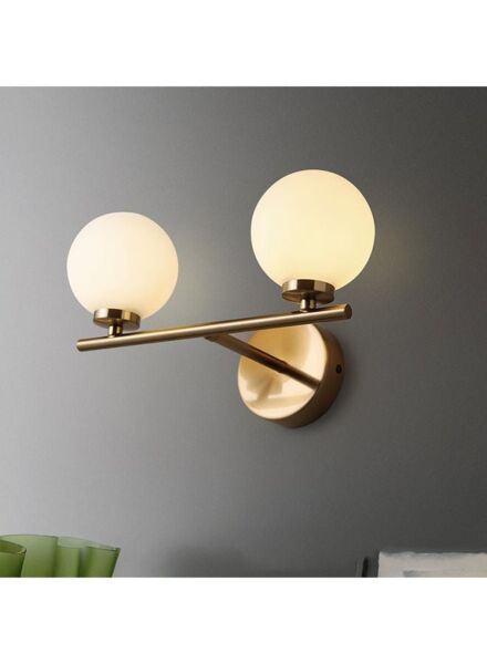 إضاءة جدارية كالر