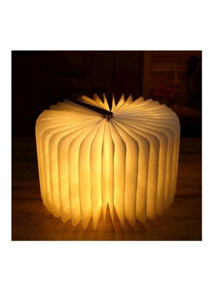 إضاءة مكتب شكل كتاب