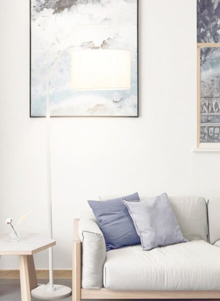 مصباح أرضي مع عاكس ضوء