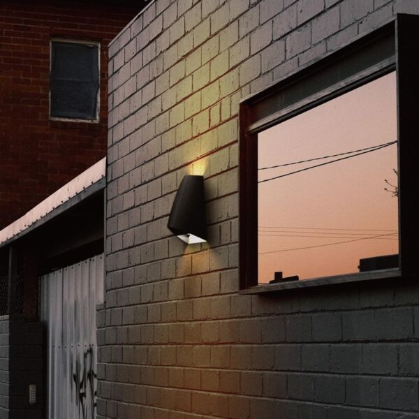 إضاءة جدارية خارجية اتجاهين - اسود