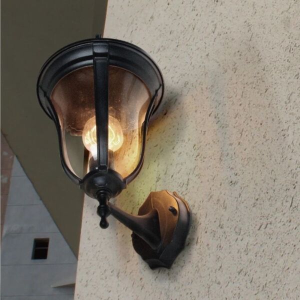 جداري خارجي اسود E27 بدون لمبة كولان