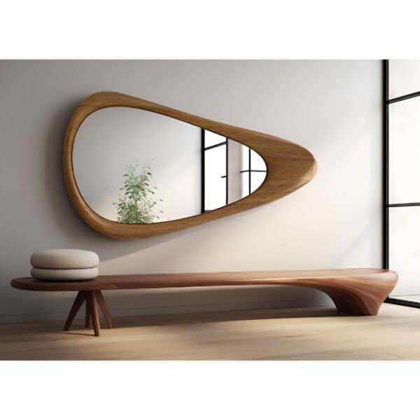 مرأة بأطار خشبي نورسين مياسين