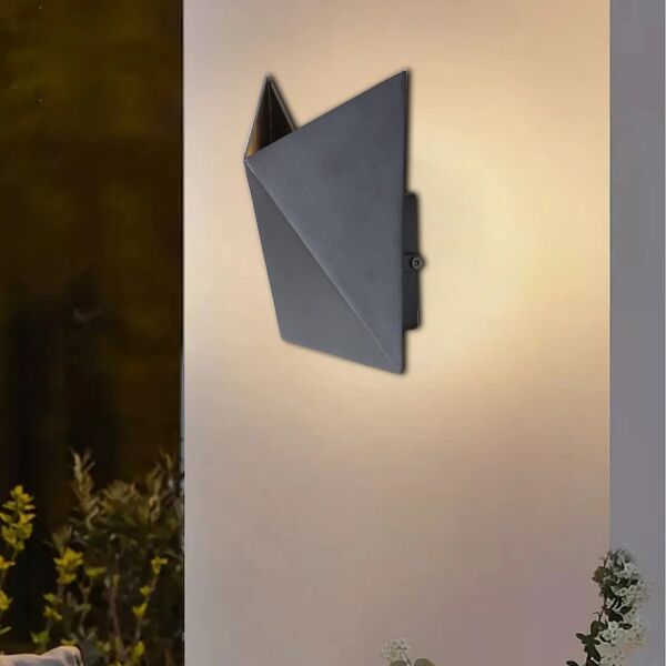 كشاف بوابة لون الانارة اصفر 7 واط