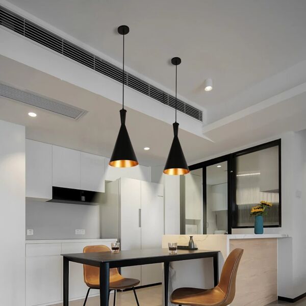 علاقي مودرن اسود مع ذهبي E27