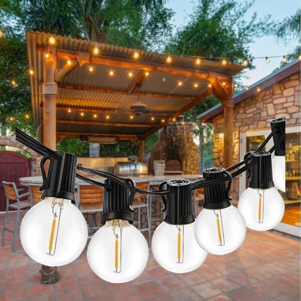 إضاءة عقد اسود مع لمباتها E12