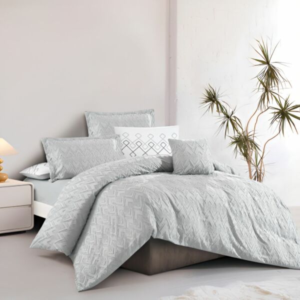 طقم لحاف كوين سادة مطرز ستريم لايف 5 قطع تالا - رمادي