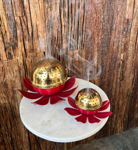 مبخره زهرة اللوتس أحمر - كبير