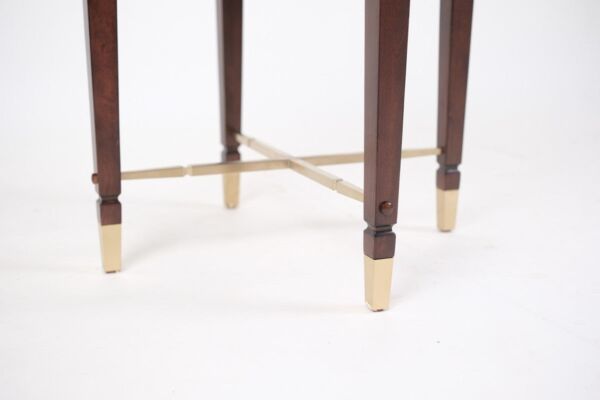 طاولة جانبية مربعة ديوان