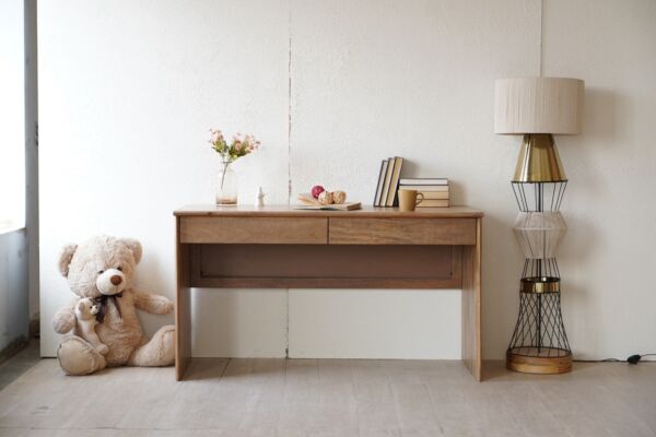 طاولة مكتبية ميلف