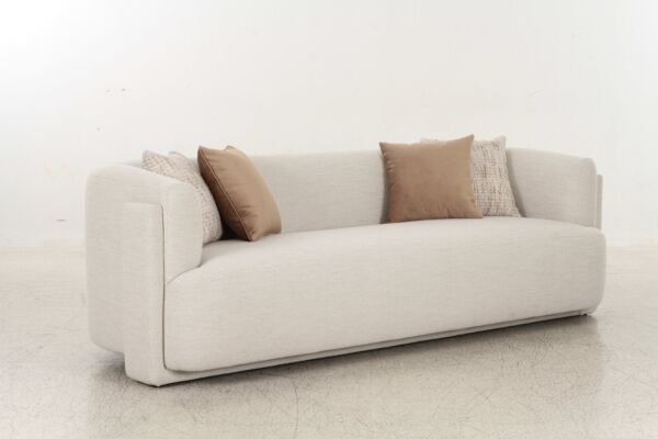 كنبة ثلاثية فيينا